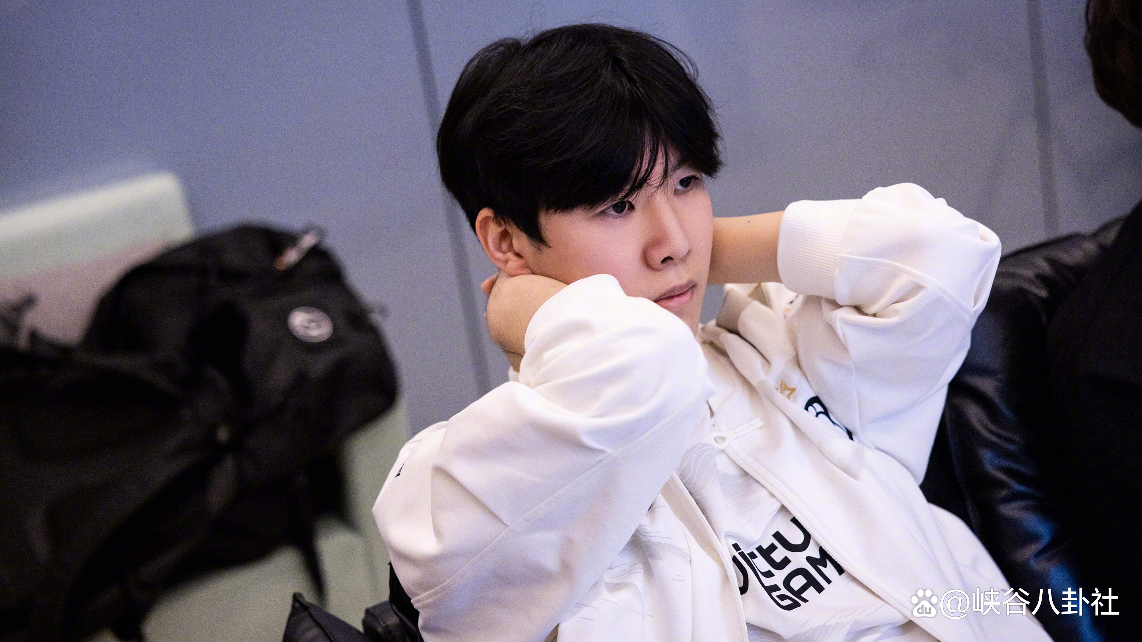 Rookie在TL比赛中大比分获胜,持续失利引发热议! Rookie在TL比赛中大比分获胜,持续失利引发热议!